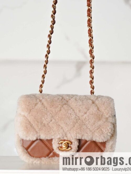 wsxc1736097771126_0-800x800iurogdsrvuc120756_20250702151934.jpg 𝗖𝗵𝗮𝗻𝗲𝗹 𝟮𝟰𝗸 catwalk model | Teddy bear 🧸 lamb wool S AS5148