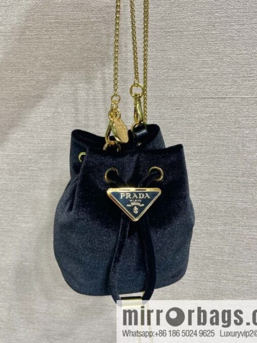 wsxc1736358354690_0-800x800czxyg0xfhvz114791_20250702123915.jpg PRADA 🎉 Velvet Bucket 🎉 1NR016 Velvet🎉🎉
