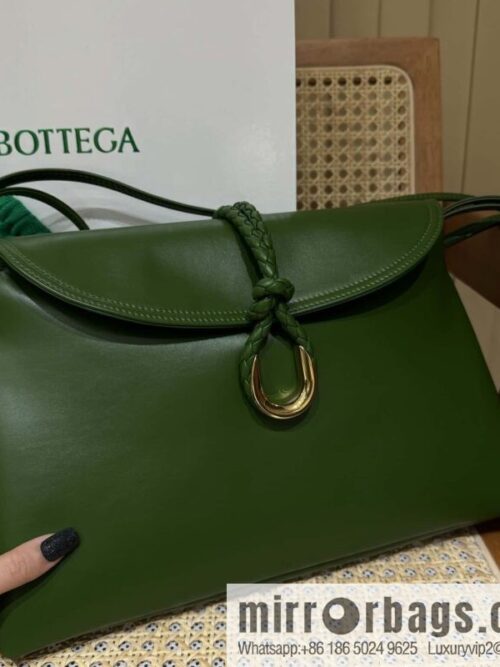 wsxc1736979793425_0-800x800jrmsbl3rt32114309_20250702122246.jpg BV Large Liberta Crossbody Bag 806034 Green Pepper Green