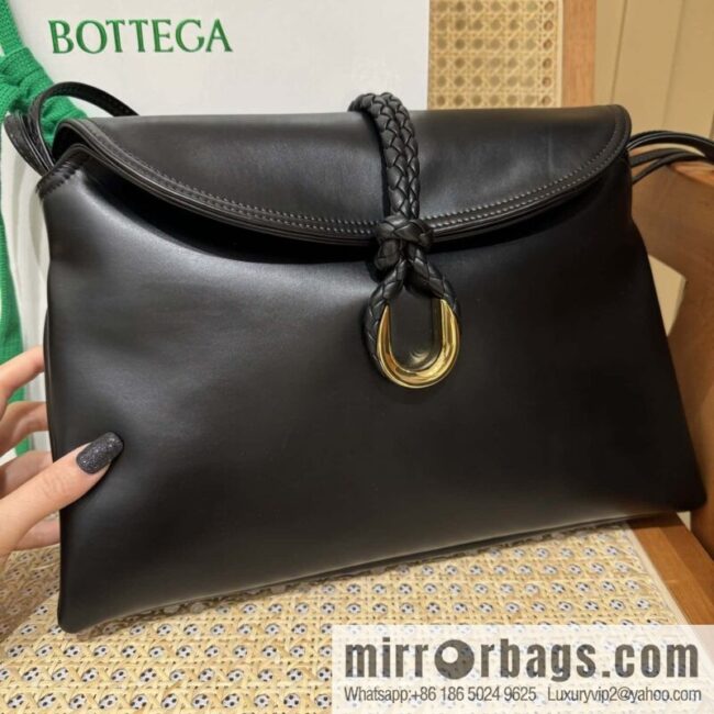 wsxc1736980466750_0-800x8001kzfzendpyd114193_20250702121751.jpg BV Large Liberta Crossbody Bag 806034 Black