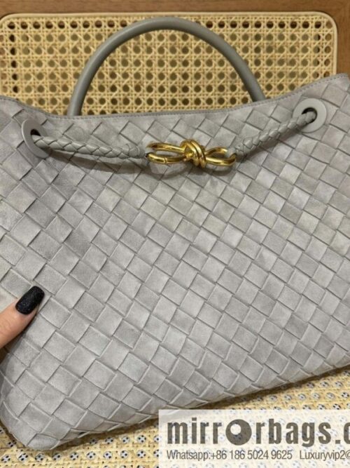 wsxc1736980622535_0-800x800kkdak1drici114171_20250702121637.jpg BV Medium Andiamo Tote Bag 766016 Suede Silver Grey