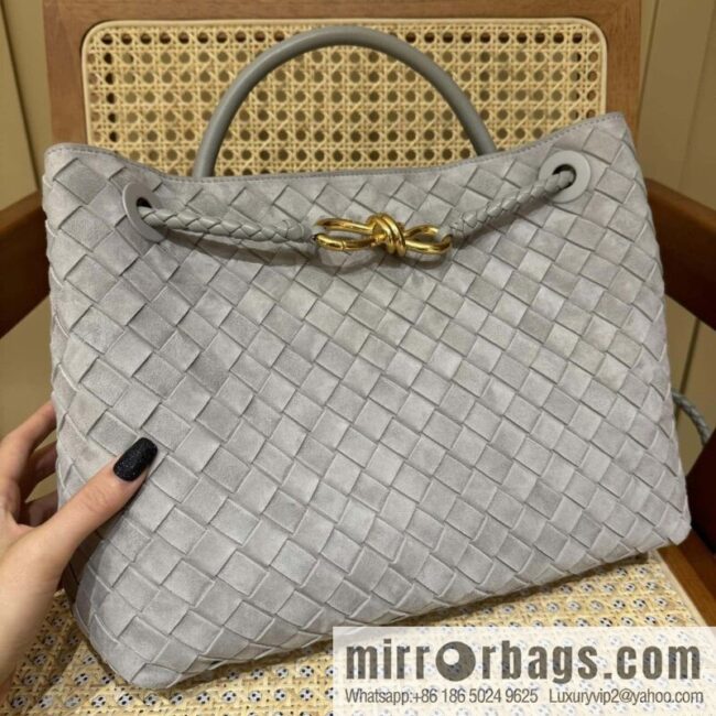wsxc1736980622535_0-800x800kkdak1drici114171_20250702121637.jpg BV Medium Andiamo Tote Bag 766016 Suede Silver Grey