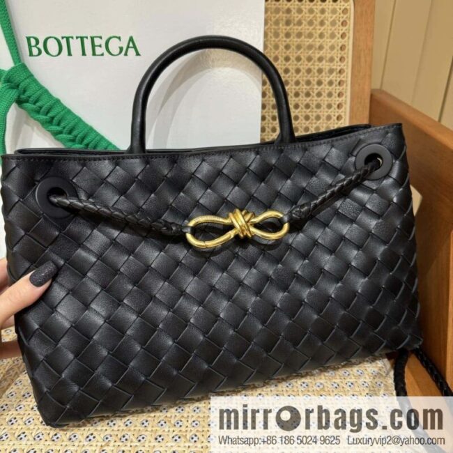 wsxc1736981518192_0-800x800nj2mlv0dxp4114010_20250702121004.jpg BV Small Horizontal Andiamond Handbag 766010 Black