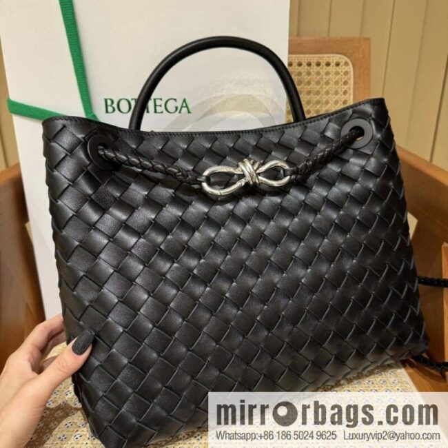 wsxc1737064612605_0-800x800wvuefdtmqz2113936_20250702120658.jpg BV ๐ Medium Andiamo Handbag 766016 Black with Silver Buckle๐