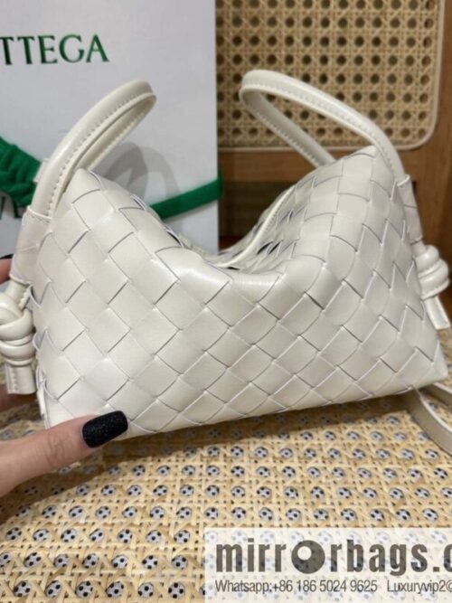 wsxc1737065768483_0-800x80002a1wqeajlp113775_20250702115930.jpg BV Loop Handbag 796615 Sea Salt