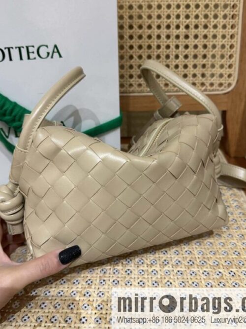 wsxc1737066282249_0-800x800ysozez4ethc113695_20250702115503.jpg BV Loop Handbag 796615 Whipped Cream Sugar