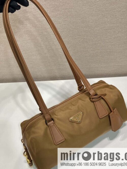 wsxc1739552786498_1-800x800odwneioykus105021_20250702061555.jpg PRADA 🎉 new lock bag 🎉 1BB127 nylon cloth🎉🎉