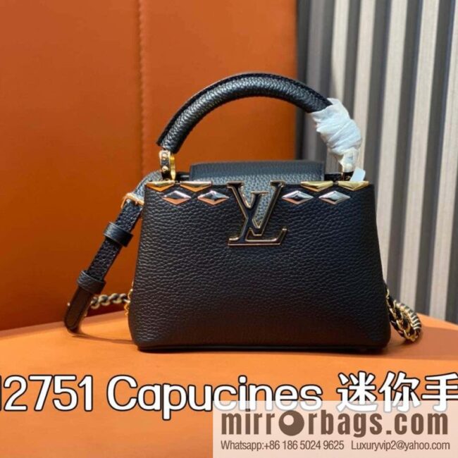 [Boutique‑grade] M12751 black full leather rhombus, full leather cap that English series Capucines mini handbag