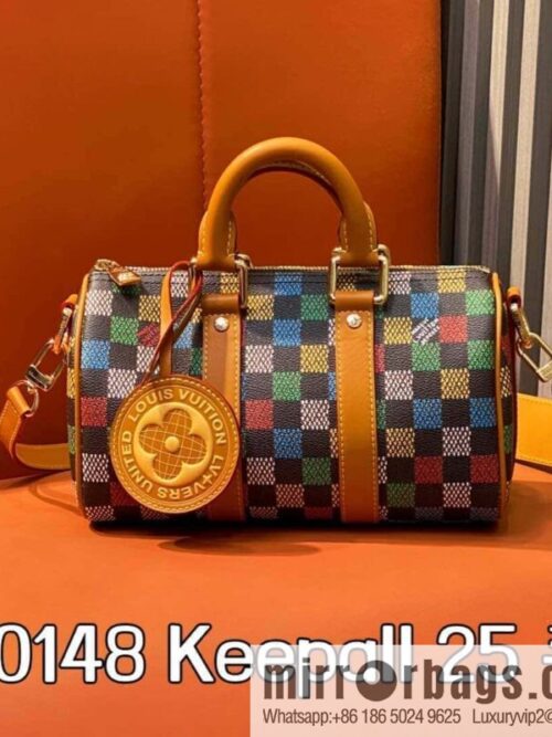[Premium‑quality] M00148 color gradual change grid, men\'s bag pillow bag speedy series, this Keepall 25 handbag