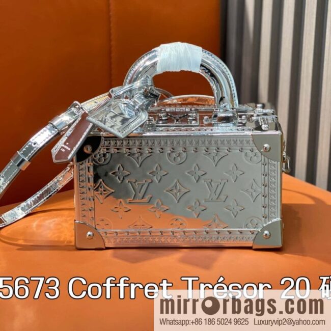 [Boutique‑grade] M45673 silver patent leather, box bag box series Coffret Trésor 20 hard case, in the 2021 spring and summer series