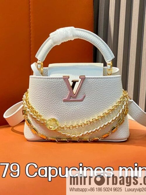 [Boutique‑grade] M12279 white full leather cap, this Capucines mini handbag