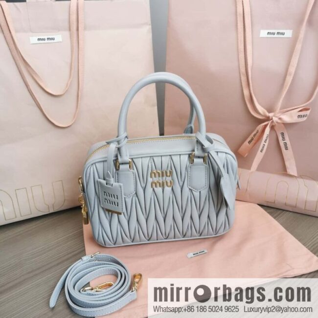5BB124: MiuMiu\'s new too pretty bowling handbag, blue Arcadie Matelassé soft sheepskin handbag