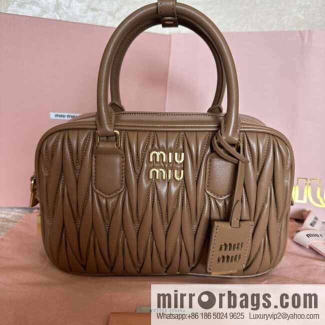 5BB124: MiuMiu\'s new too pretty bowling handbag, brown Arcadie Matelassé soft sheepskin handbag