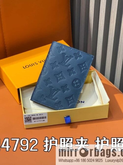 [Premium‑quality] M14792 dark blue, full leather embossed passport holder, passport holder, passport cover