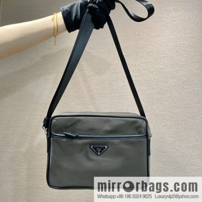 PRADA 🎉 classic new 🎉 2VH048 arrival new color 🎉🎉 gray