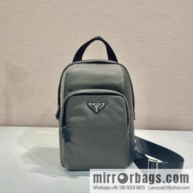 PRADA 🎉 new breast bag 🎉🎉 2VZ116 🎉🎉 grey