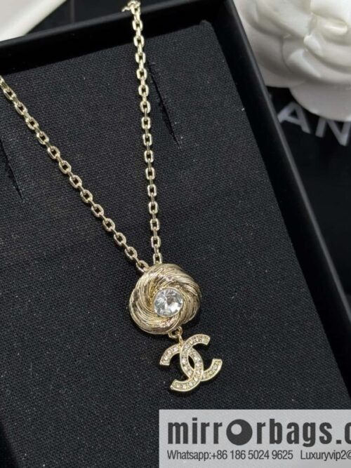 wsxc1751905403833_0-800x800uw243qcmfoh175117_20250708145416.jpg ❗️New ❗️☀️ New ☑️ Chanel gold full diamond double c necklace ☀️