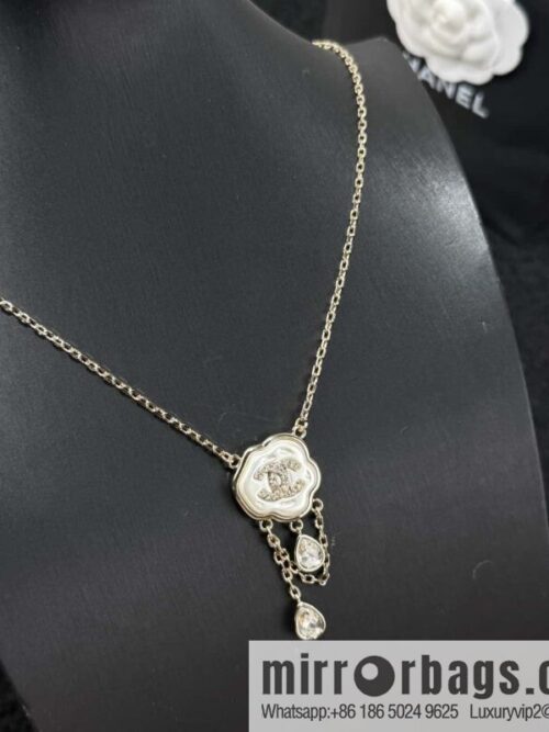 wsxc1751905539059_0-800x800eidmuljpgu0175088_20250708145317.jpg ❗️New ❗️☀️ New ☑️ Chanel cloud double c fringe necklace ☀️
