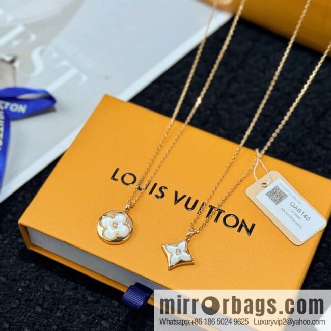wsxc1751905554778_0-800x8002jt2dsbyhb0175008_20250708145106.jpg ❗️New ❗️ chain length 90cm original ☀ Louis Vuitton Louis Vuitton COLOR BLOSSOM BB STAR diamond full diamond white shell LV long necklace ☀