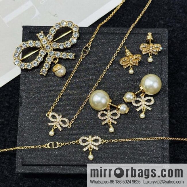 wsxc1751911609885_3-800x800zu24qlxyixr174836_20250708144621.jpg ❗️New ❗️ ☀️ New ☑️ Dior Dior pearl bow full diamond necklace earrings stud earrings bracelet ☀️